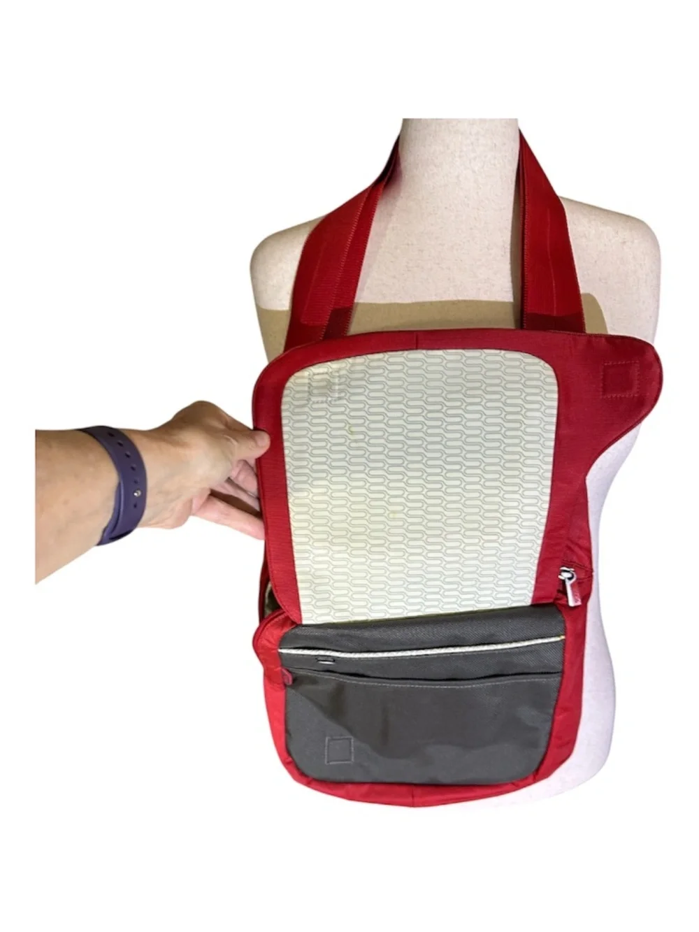 Tumi tech by